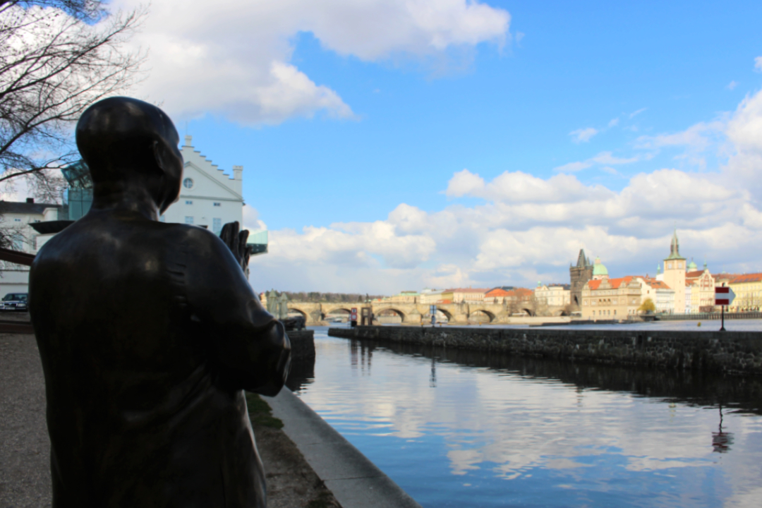 Vltava River and the Old Town of Prague Guided Tour